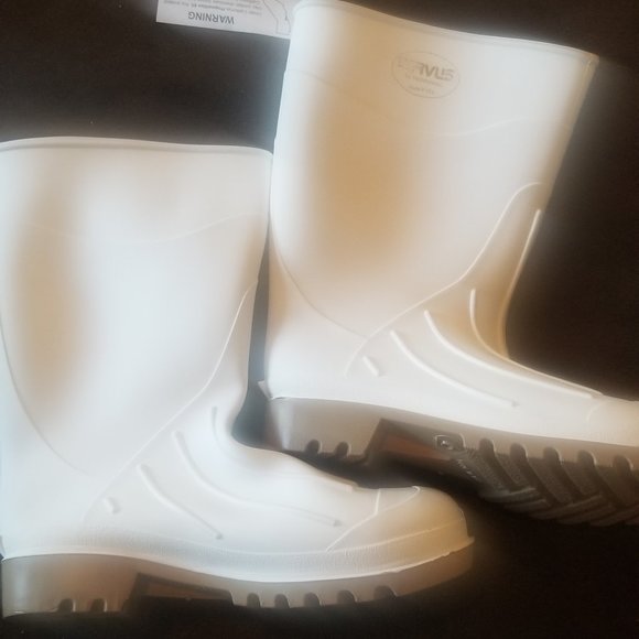 rain boots under $10